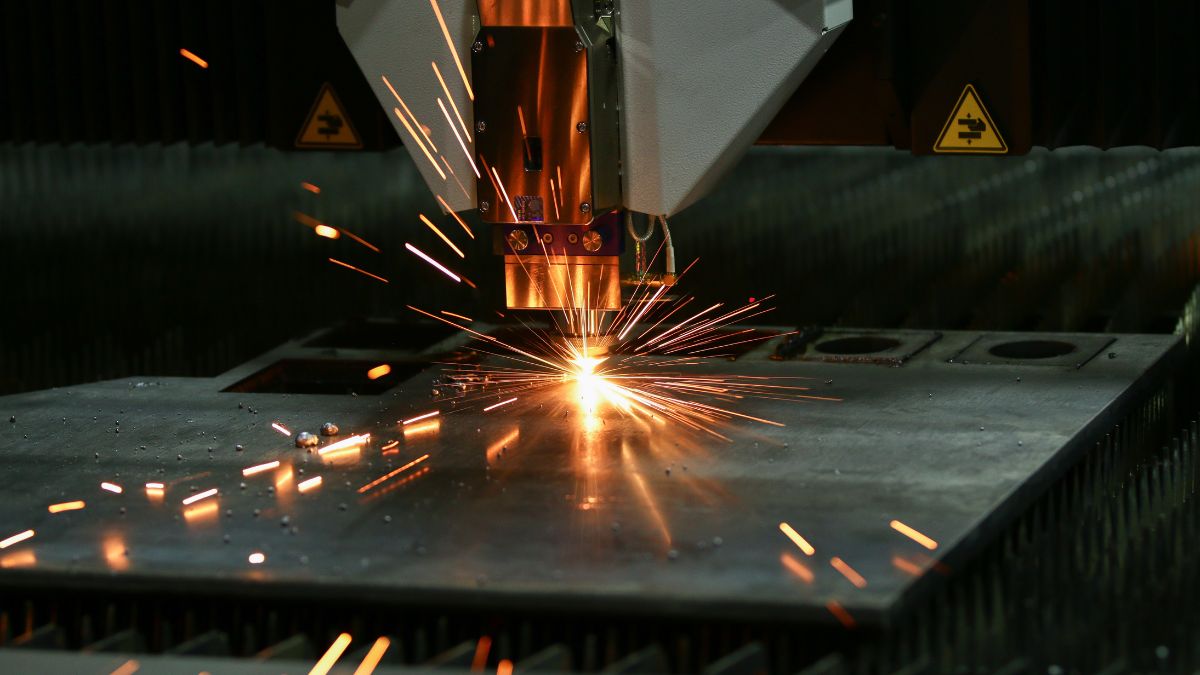 Taglio Laser Piegatura CNC e Saldatura GNG Meccanica Srl | Carpenteria Meccanica Industriale
