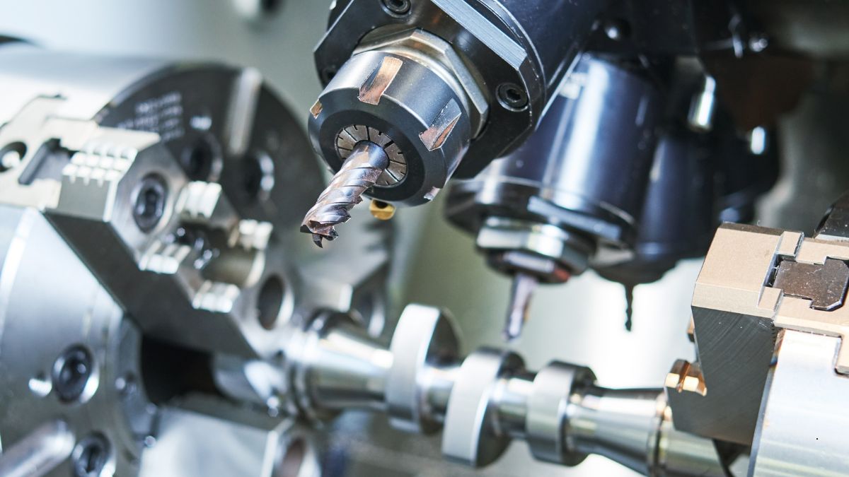 Lavorazioni Meccaniche di Precisione: Importanza della Manutenzione Predittiva e Preventiva | GNG Srl Carpenteria Meccanica Industriale Emilia Romagna Lombardia Veneto Liguria Toscana