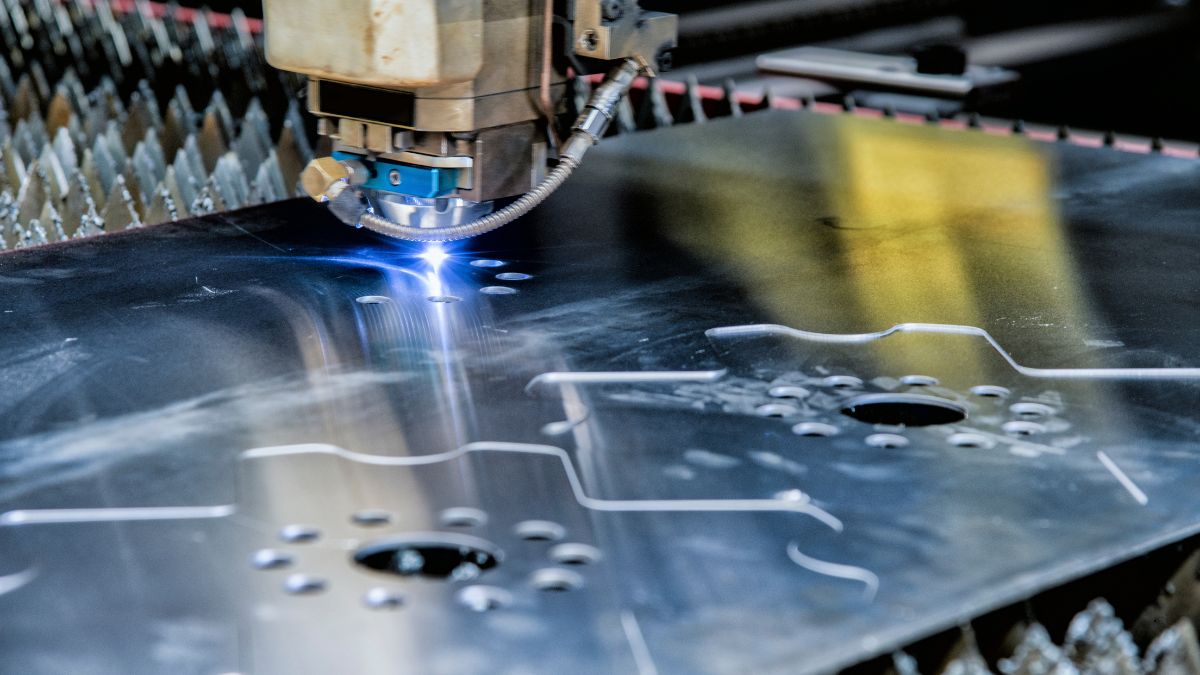 Taglio Laser e Industria 4.0: Innovazione nella Lavorazione dei Metalli | GNG Meccanica Srl Carpenteria Meccanica Industriale Parma Bologna Milano Verona Genova Firenze