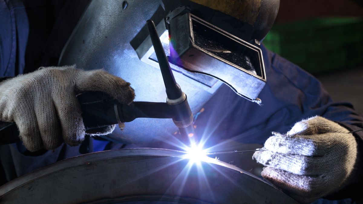 L’Importanza della Saldatura Industriale: Qualità e Precisione con GNG Meccanica | Carpenteria Meccanica Industriale Parma Bologna Milano Verona Genova Firenze