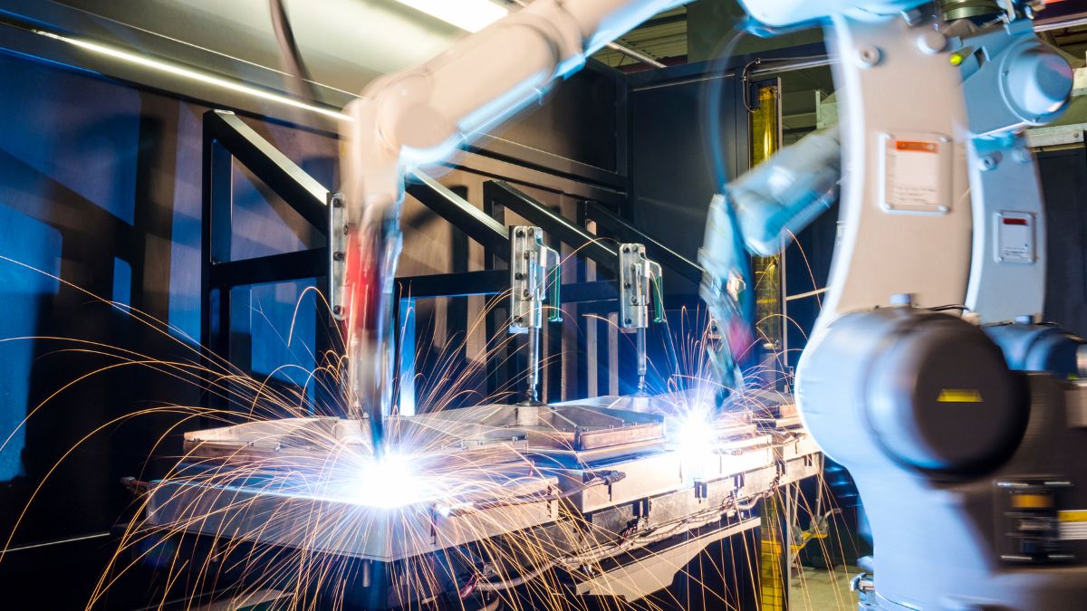 Saldatura Robotizzata: Efficienza e Innovazione con GNG Meccanica | Carpenteria Meccanica Industriale Parma Bologna Milano Verona Genova Firenze